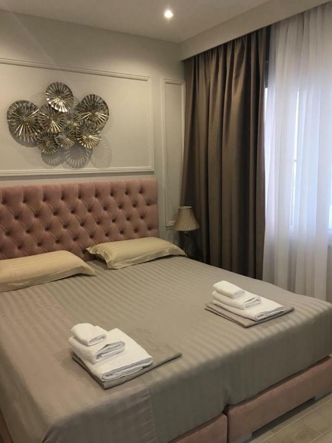 Onira Luxury Rooms Sarande Exterior photo