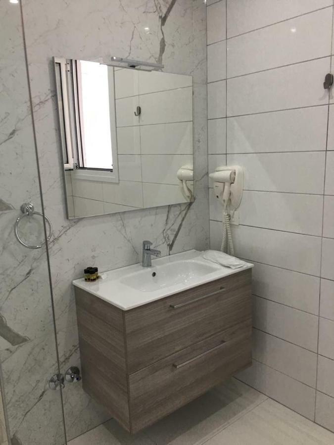 Onira Luxury Rooms Sarande Exterior photo